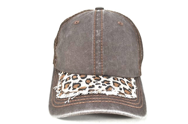045-Pigment cap with leopard visor-brown
